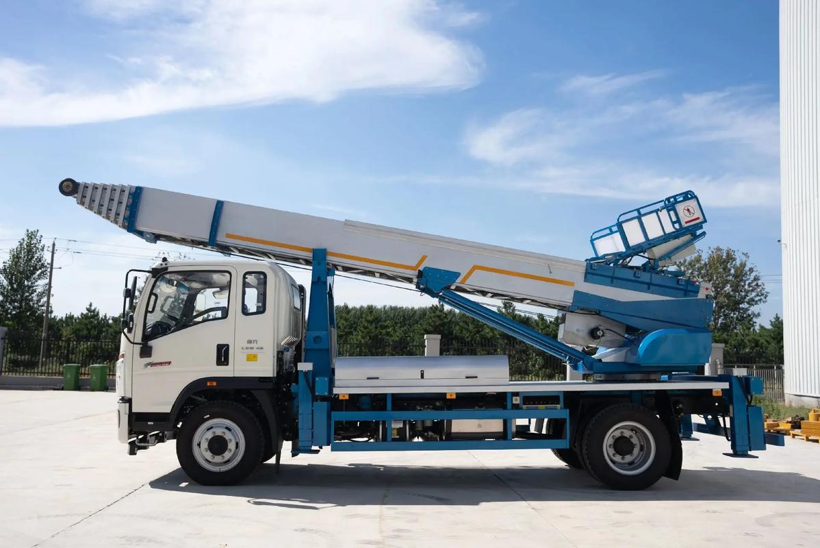 温江云梯上料车租赁费用