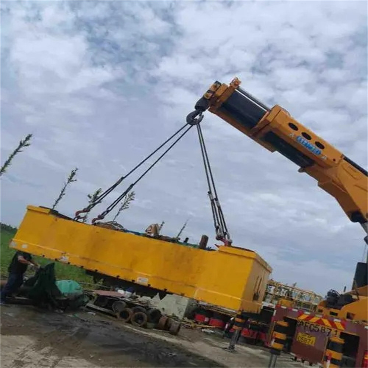 温江随车吊吊集装箱怎么吊