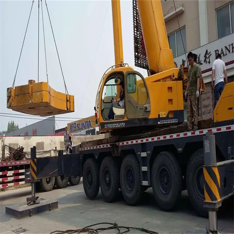 温江吊车怎么吊玻璃